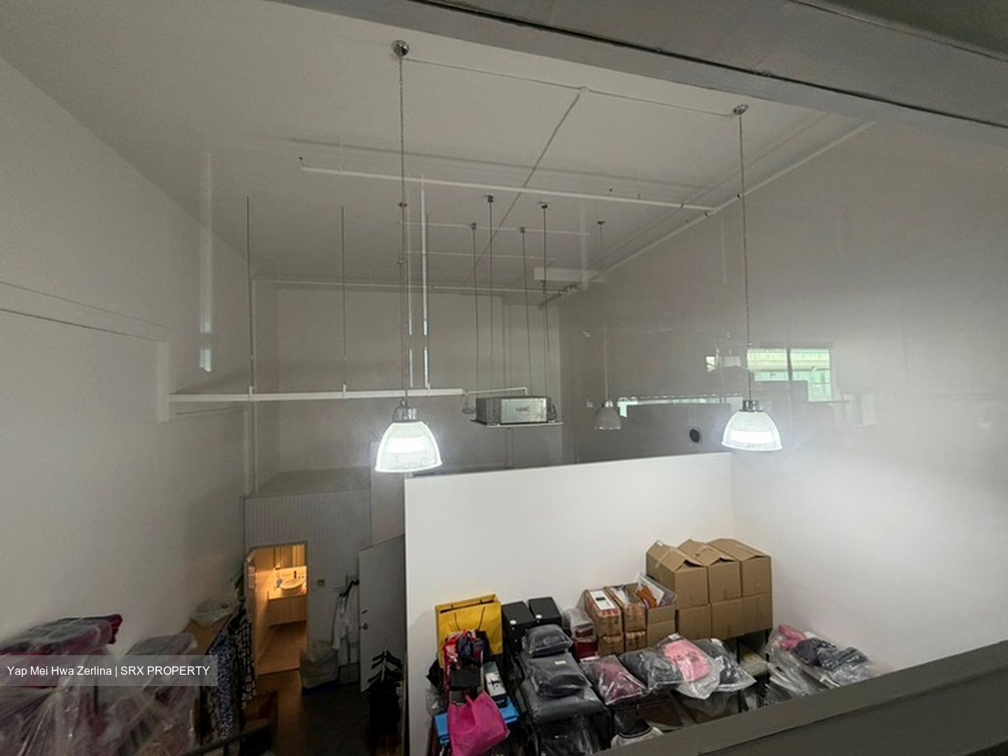 Oxley Bizhub (D14), Warehouse #538975531